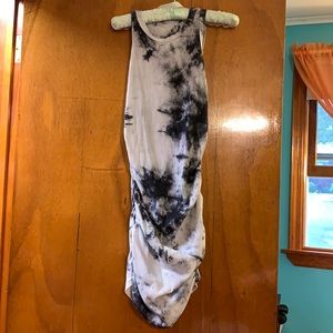Black and white tie dye mid length dress